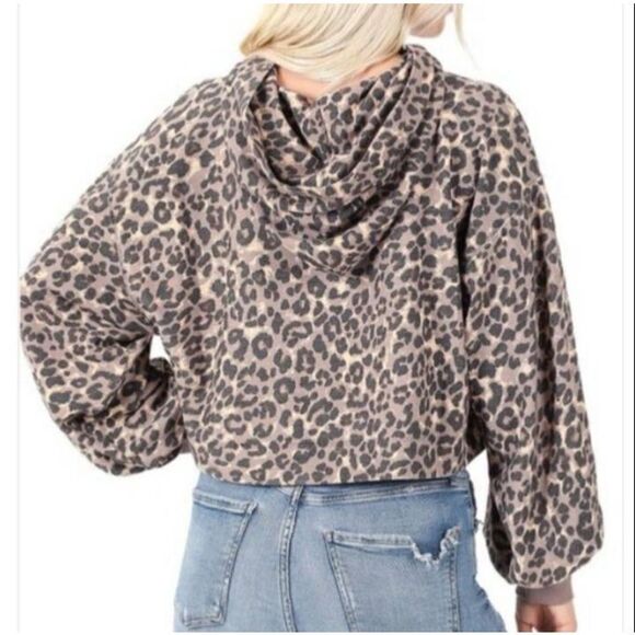 ZENANA FRENCH TERRY GRAY LEOPARD PRINT DROP SHOULDER DRAWSTRING CROP HOODIE SZ.L - Picture 4 of 4